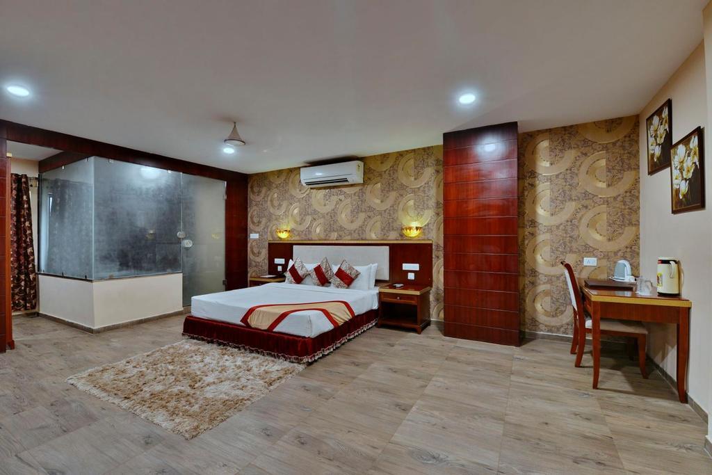 Hotel Silver Oak Bilāspur 外观 照片