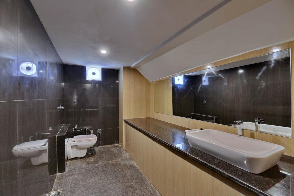 Hotel Silver Oak Bilāspur 外观 照片