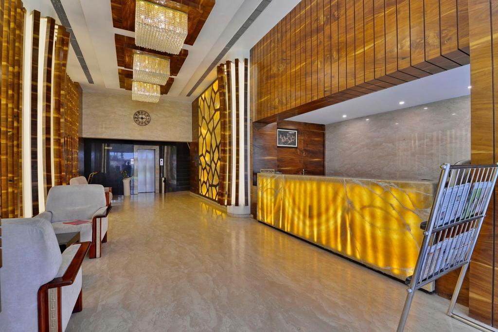 Hotel Silver Oak Bilāspur 外观 照片