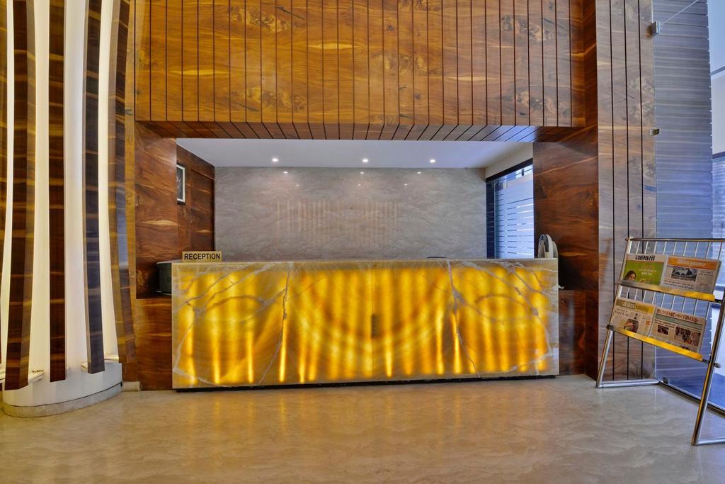 Hotel Silver Oak Bilāspur 外观 照片