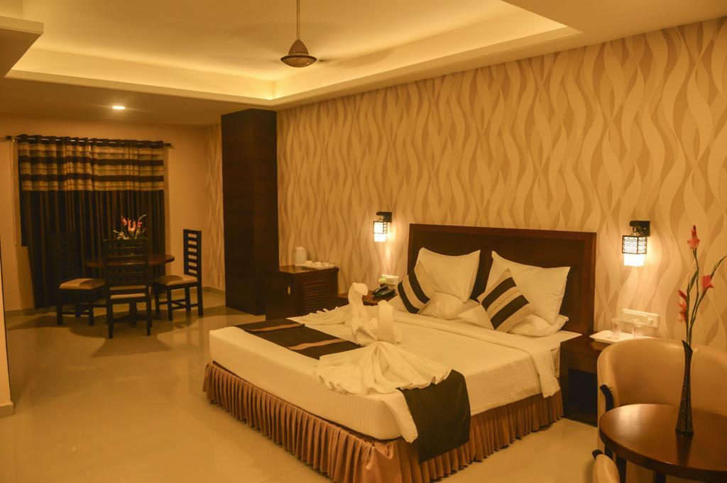 Hotel Silver Oak Bilāspur 外观 照片