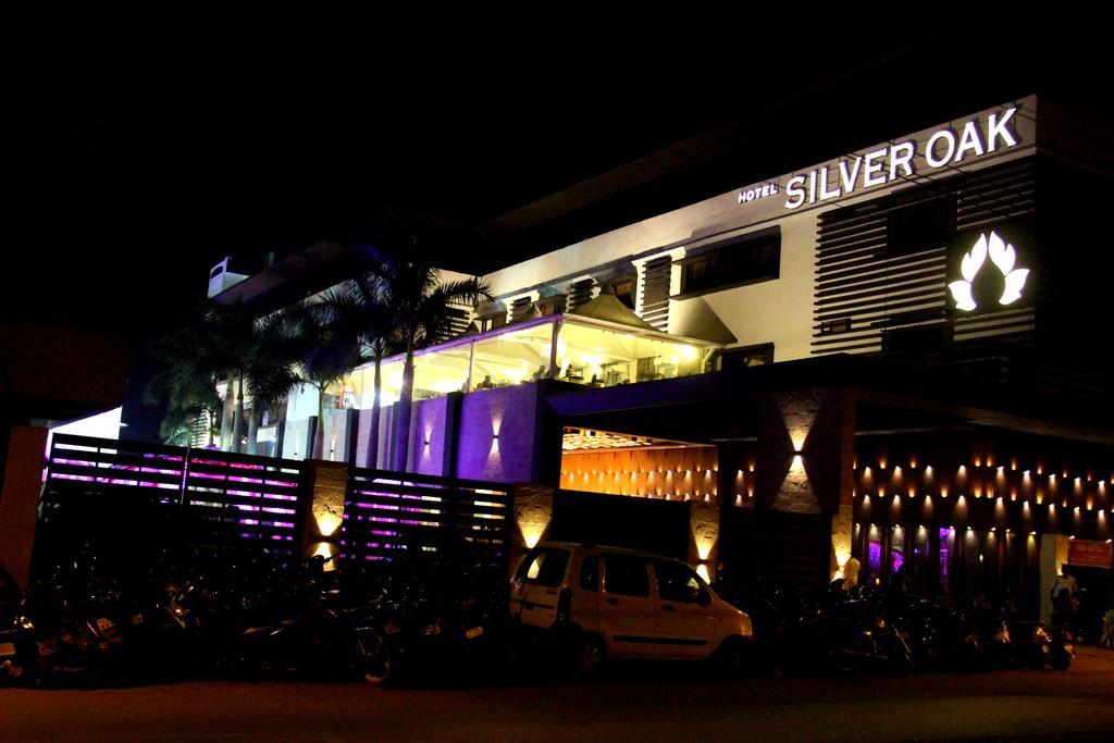 Hotel Silver Oak Bilāspur 外观 照片